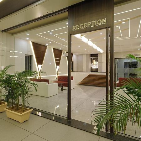 Hotel Decent Unjha Extérieur photo