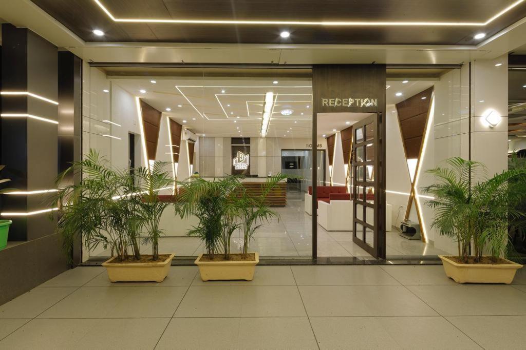 Hotel Decent Unjha Extérieur photo